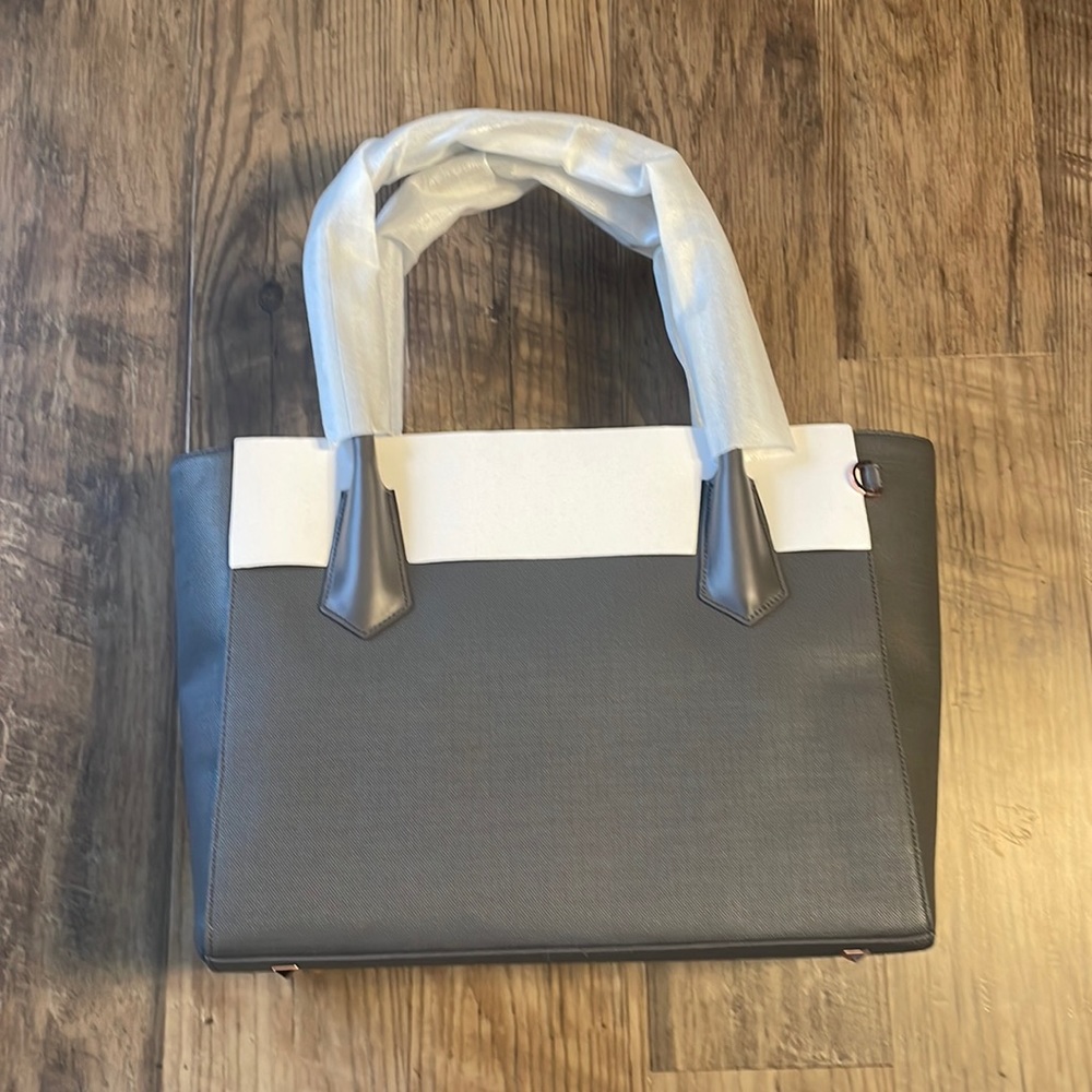 Brand new, with tags, never used, Dagne Dover signature tote